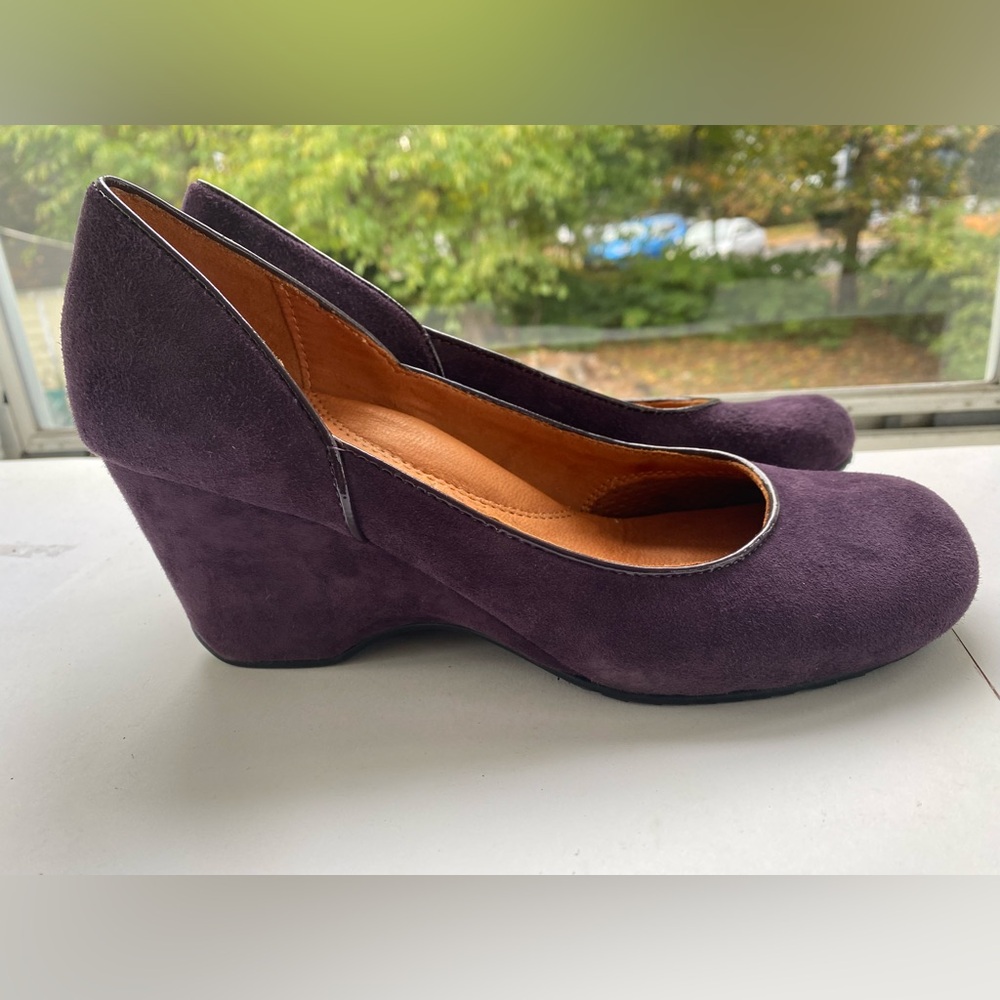 NWOT Gentle Souls Purple Suede Wedge Shoes